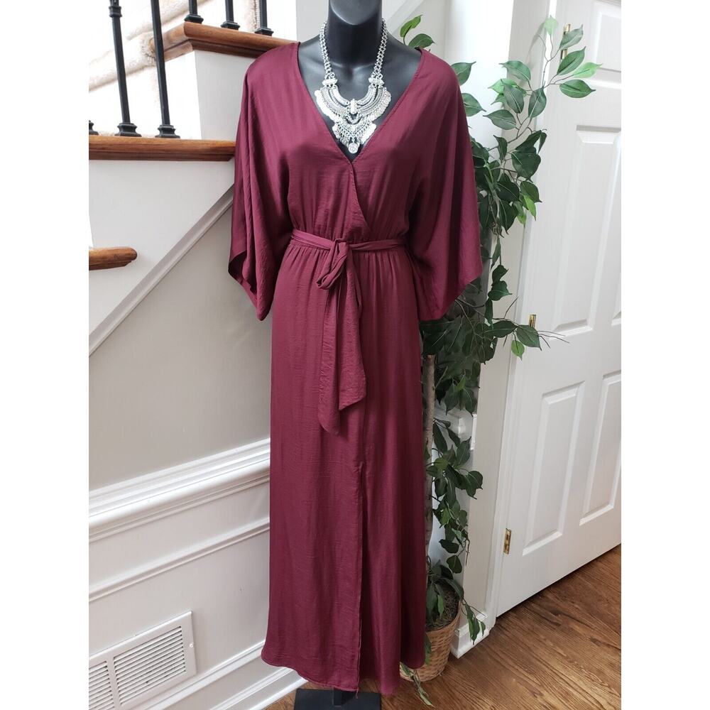 Vernacular Women's Maroon Solid Polyester V-Neck 3/4 Sleeve Long Maxi Dress M